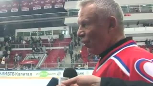 В.Фетисов: и политики могут играть в хоккей!