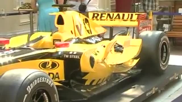 Renault F-1 Team в Москве