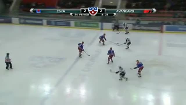 Опасная атака омских хоккеистов