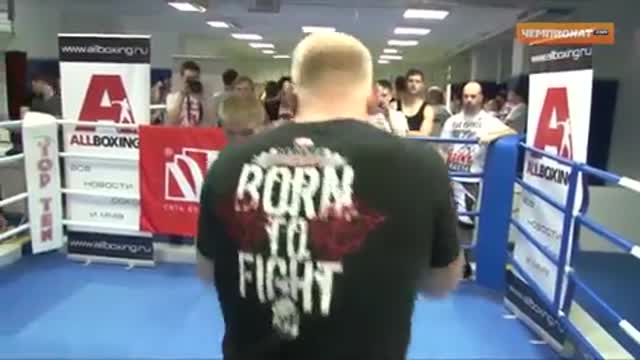 Дмитрий Пирог провёл спарринг с бойцом MMA Сергеем Харитоновым