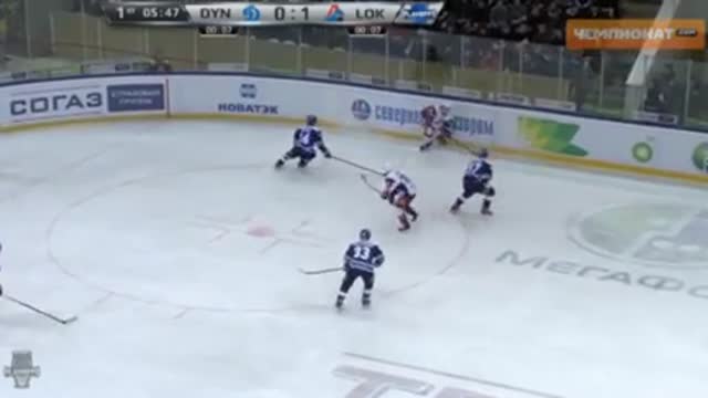 Видео. 0:2 Плотников ("Локомотив") забрасывает шайбу в ворота