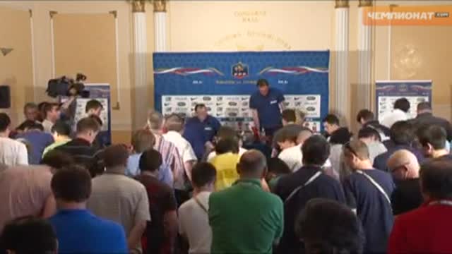 Пресс-конференция после матча Украина – Франция с участием главн