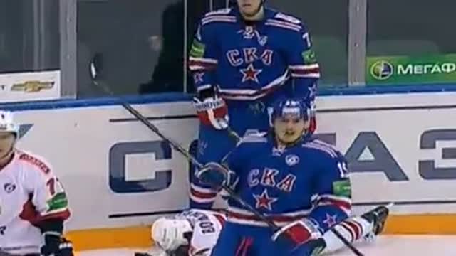 Видео.Бурдасов (СКА) удален до конца матча
