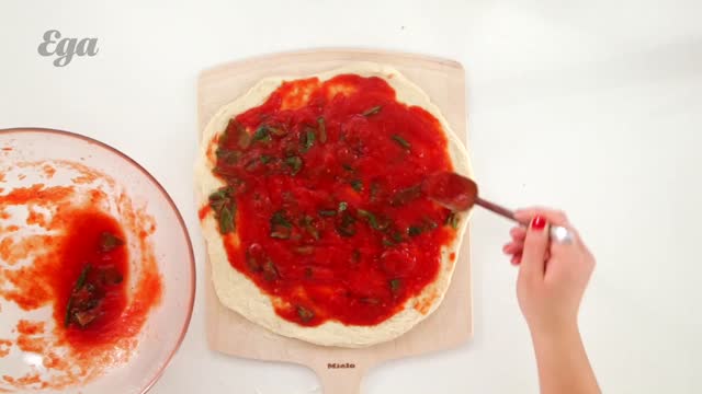 Тесто, соус и начинка: рецепты ко дню пиццы